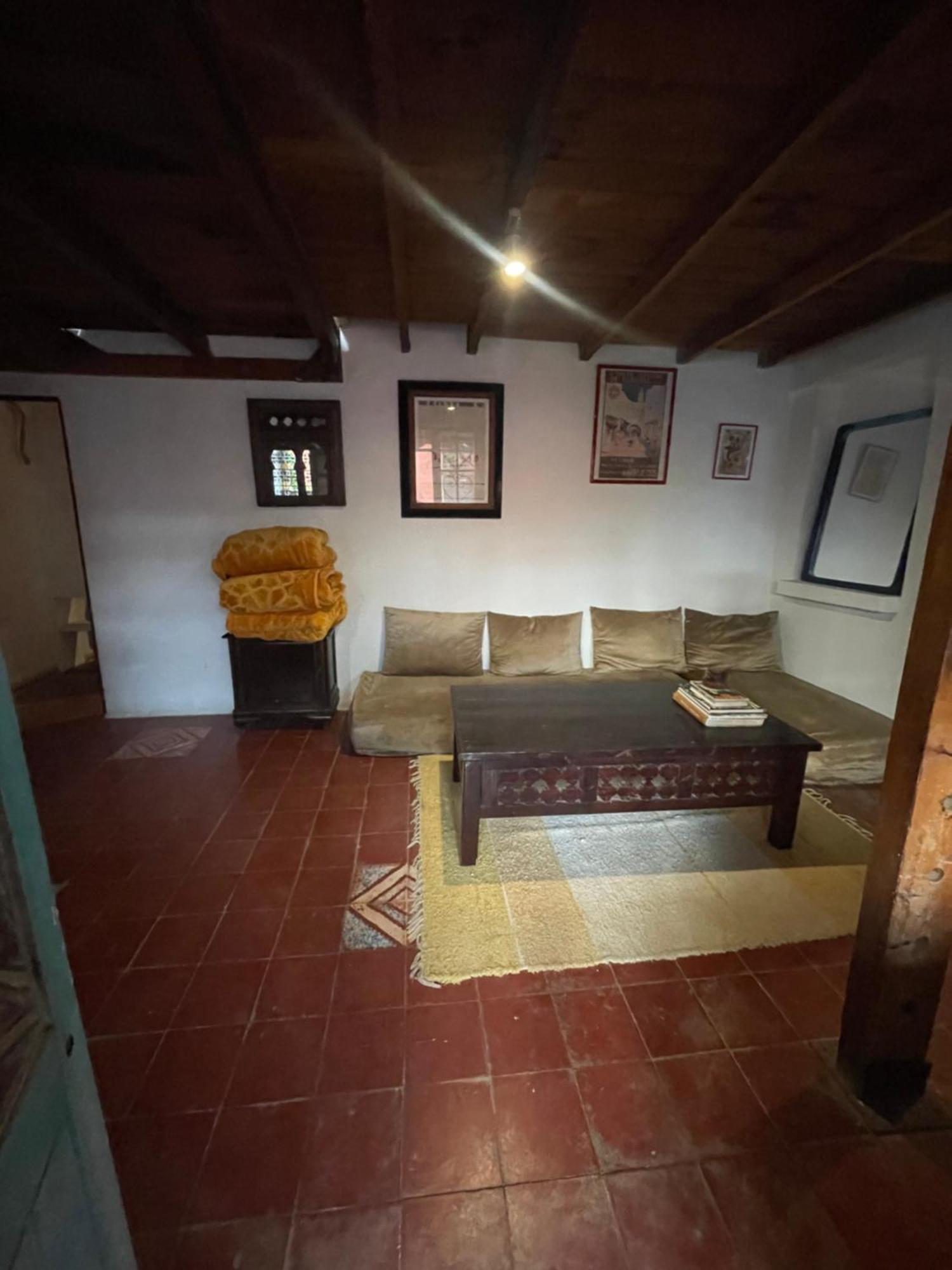 Dar El Pirata Hostel 아실라 외부 사진